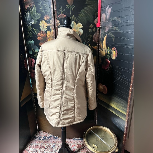 Women's Quilted Tan Jacket - Picture 7 of 12